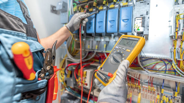 Best Local Electrician Companies  in New Cassel, NY
